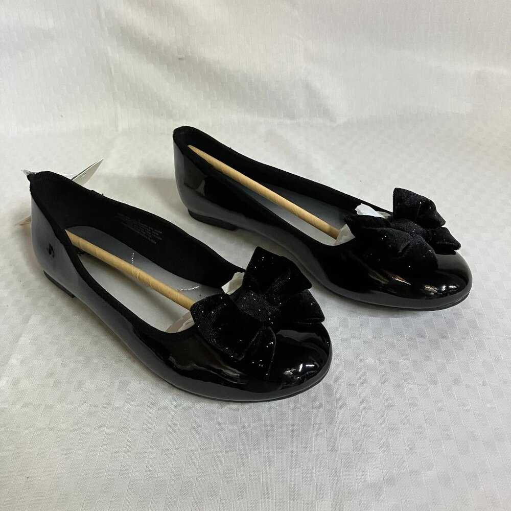 Cat & Jack Ashlyn Ballet Flats Girls Size 5 Black Patent Leather Bow Slip On